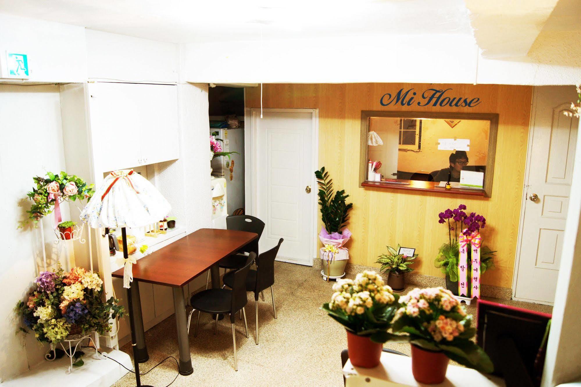 Mi House Hotel Seoul Exterior photo